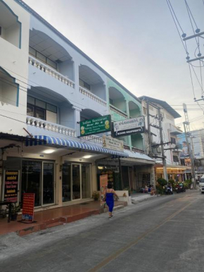 Veg Vegan Ordinary Rooms Guest House Walking Street Pattaya Beach อาหารเจห้องธร���มดาเกสต์เฮ้าส์วอล์คกิ้งสตรีทชายหาดพัทยา
